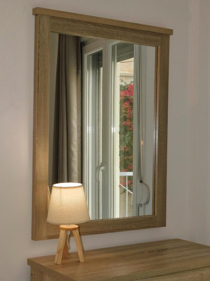Apartment Theros